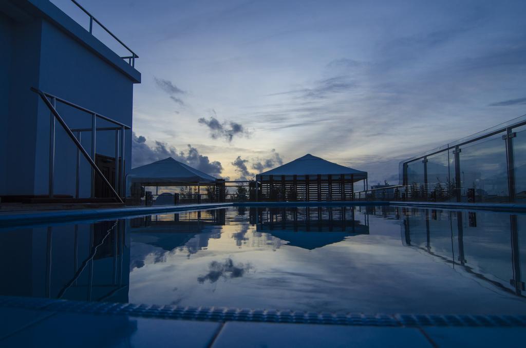Airport Beach Hotel Hulhumale Kültér fotó