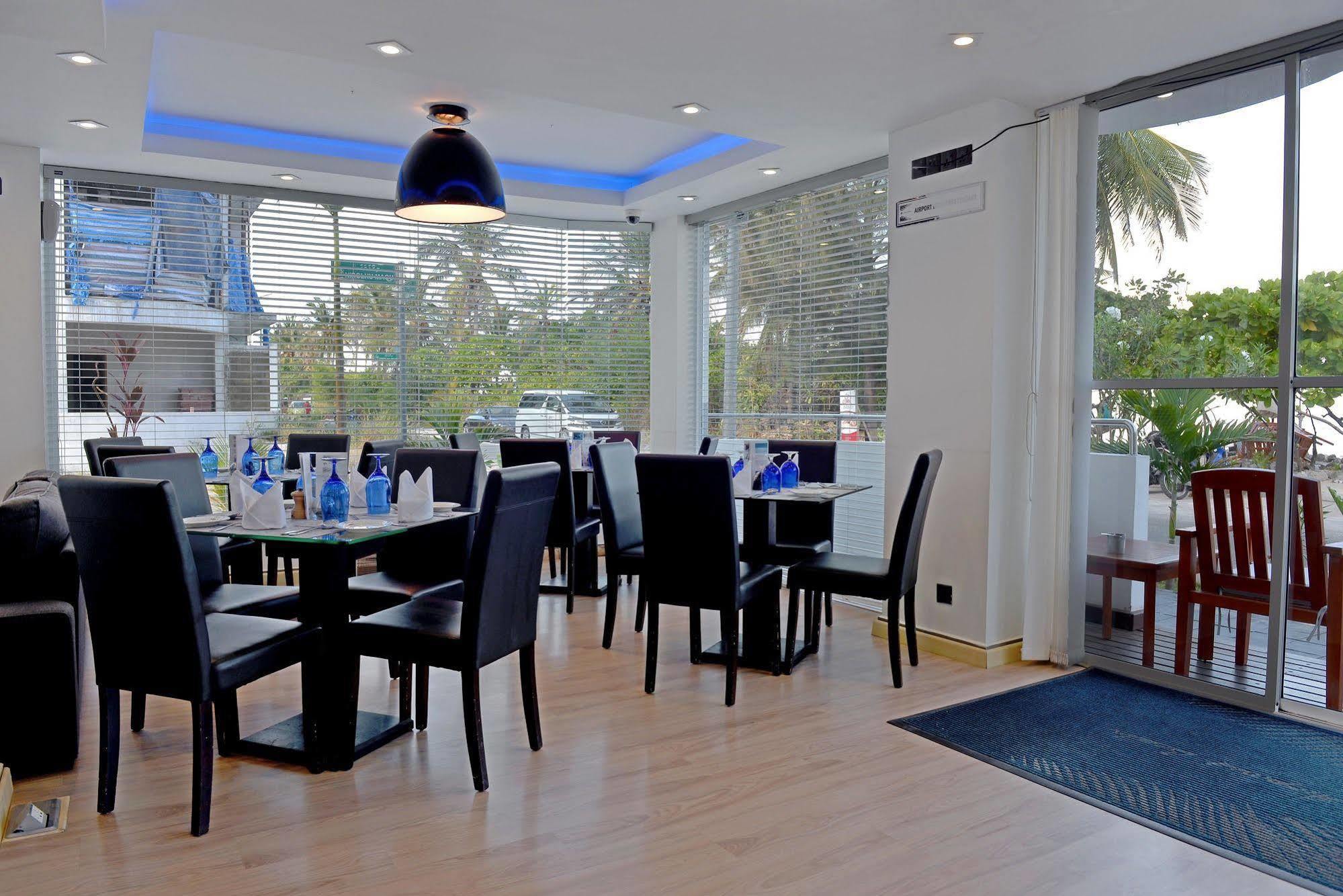 Airport Beach Hotel Hulhumale Kültér fotó