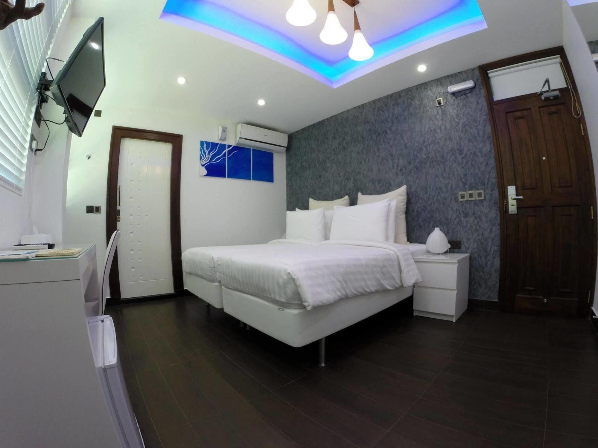 Airport Beach Hotel Hulhumale Kültér fotó