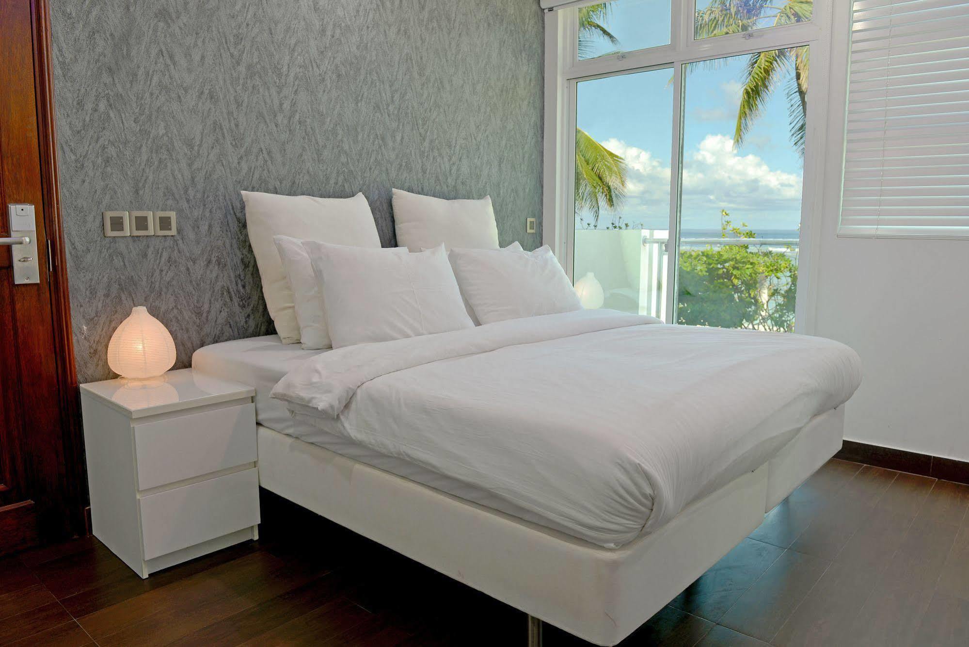 Airport Beach Hotel Hulhumale Kültér fotó